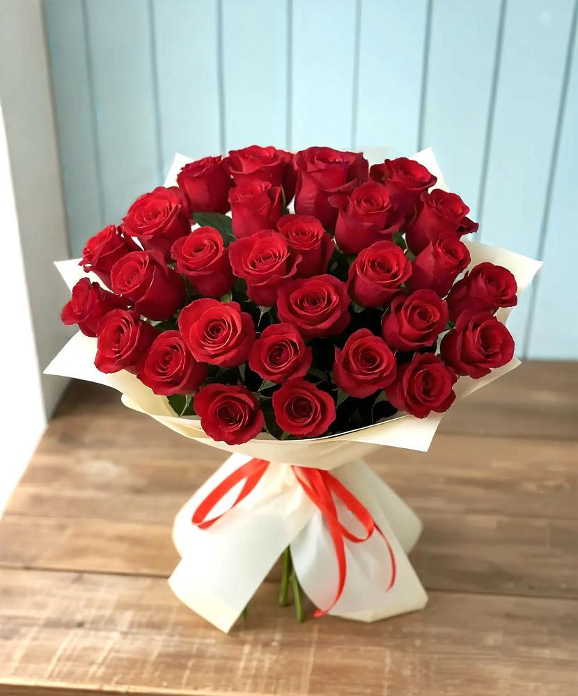 Букет 29 Красных роз в Павлово Ленинградской области