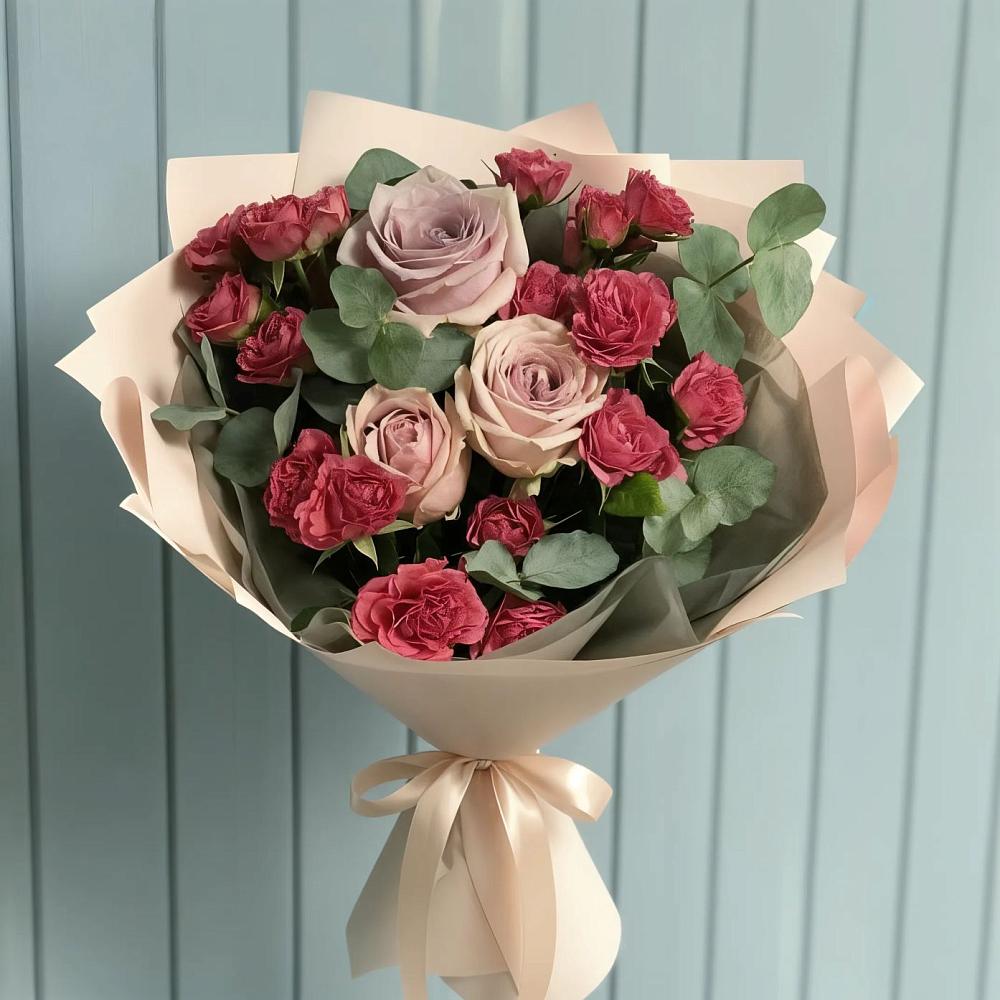 Букет цветов из: Гвоздики и Розы в Павлово Ленинградской области