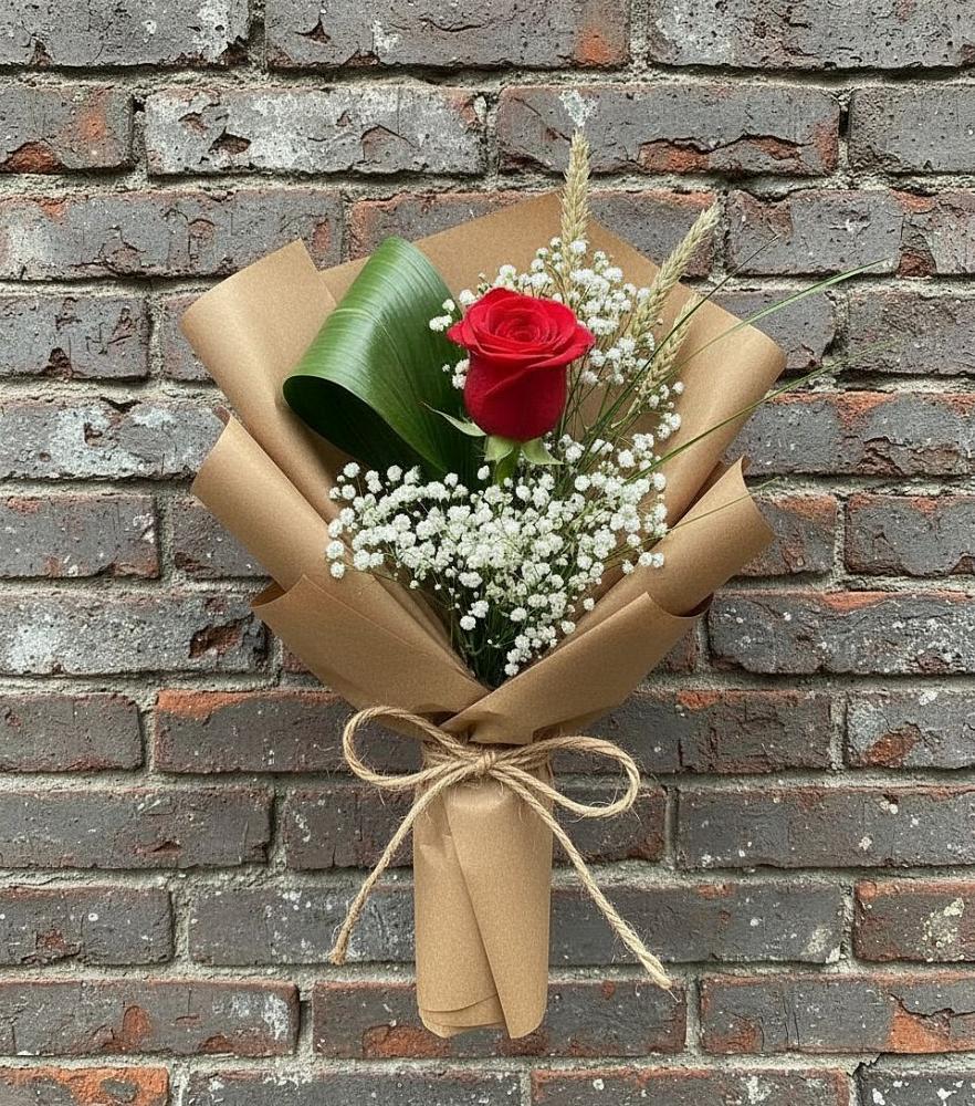 Букет цветов из: Розы в Павлово Ленинградской области