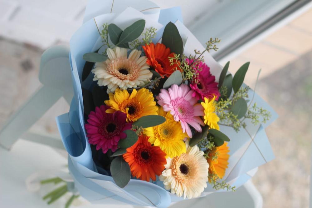 Букет цветов из: Герберы в Павлово Ленинградской области