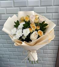 Букет цветов из:  Розы и Хризантемы в Павлово Ленинградской области