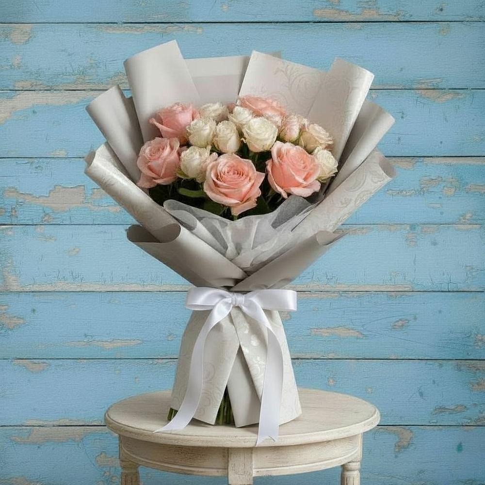 Букет цветов из: Розы в Павлово Ленинградской области