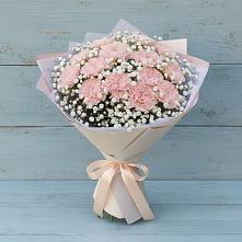 Букет цветов из:  Гвоздики в Павлово Ленинградской области