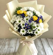 Букет цветов из:  Ирисы, Хризантемы и Розы #REPLACE_PRED# Павлово Ленинградской области