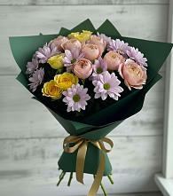 Букет цветов из:  Хризантемы и Розы в Павлово Ленинградской области