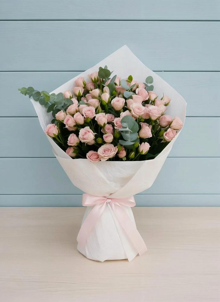 Букет цветов из: Розы в Павлово Ленинградской области