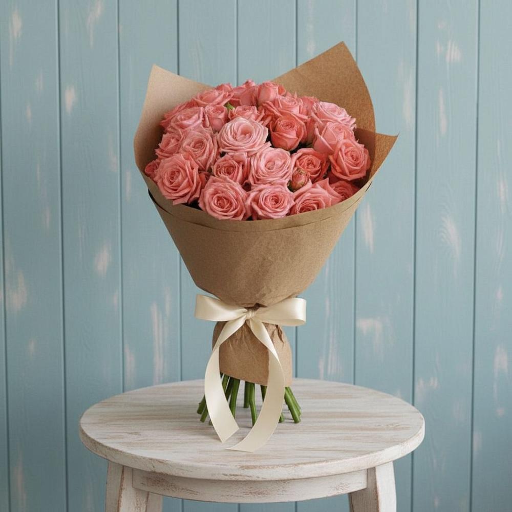 Букет цветов из: Розы в Павлово Ленинградской области