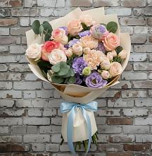 Букет цветов из:  Розы, Лизиантусы и Гвоздики #REPLACE_PRED# Павлово Ленинградской области